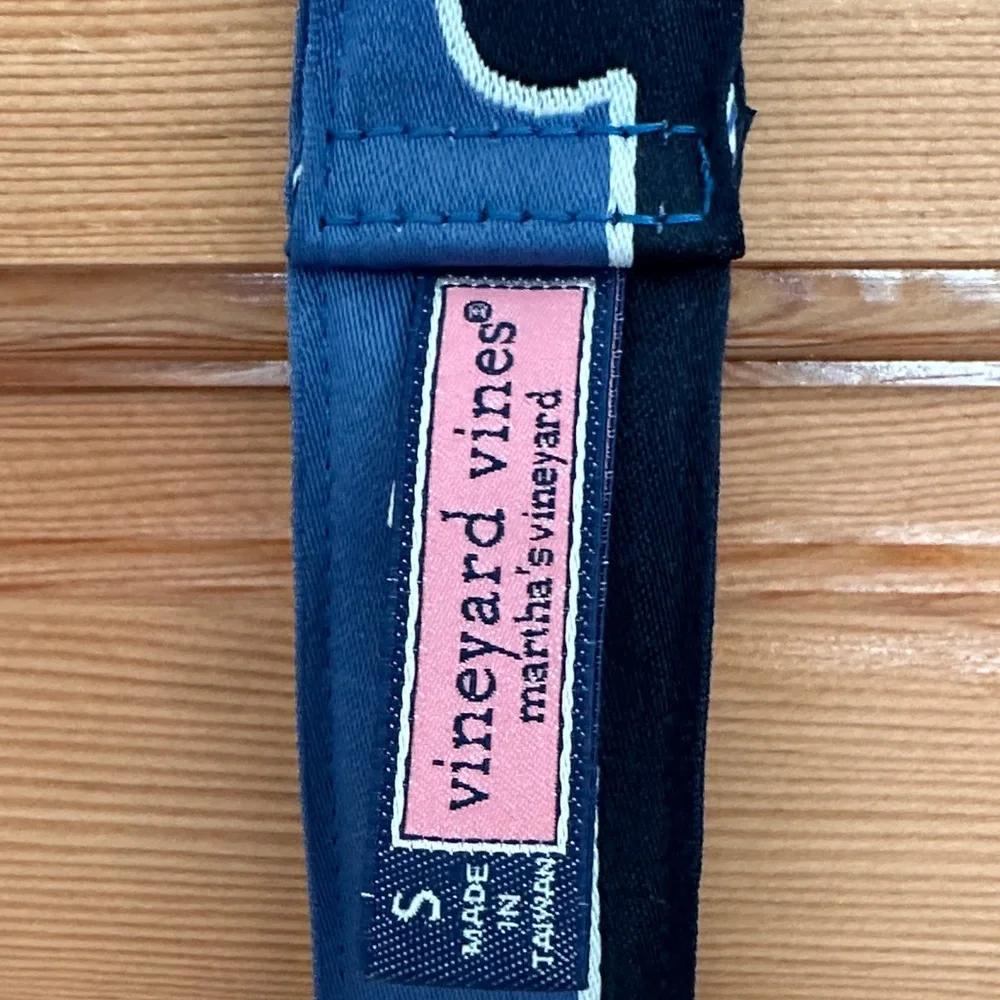 Vineyard Vines Blue Whale  Pattern Belt